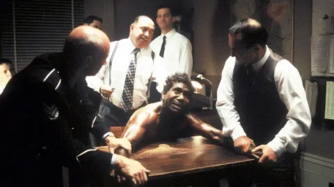 Черное и белое — кадр 2