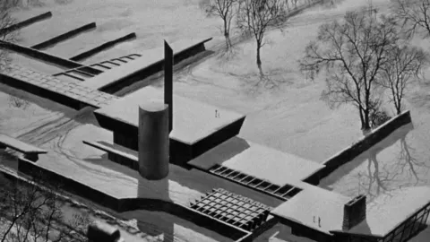 Источник — кадр 7
