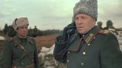 Если враг не сдается. — кадр 1