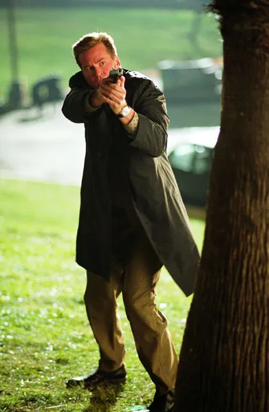 Поцелуй на вылет — кадр 7