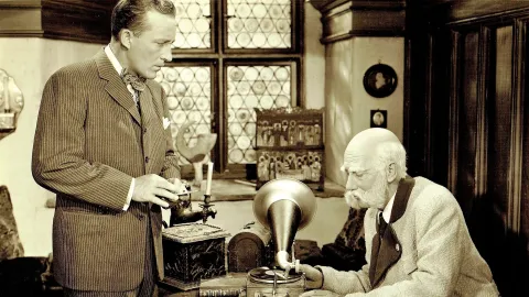 Императорский вальс — кадр 4