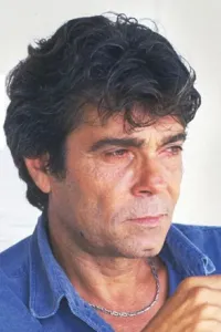 Алев Сезер