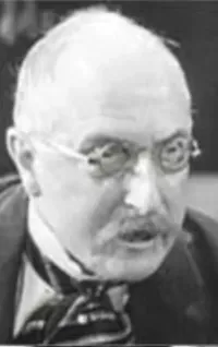 Арнольд Люси