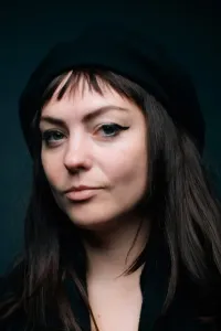 Энджел Олсен