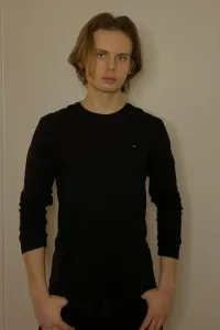Джош Джастин Харнум Гертсен