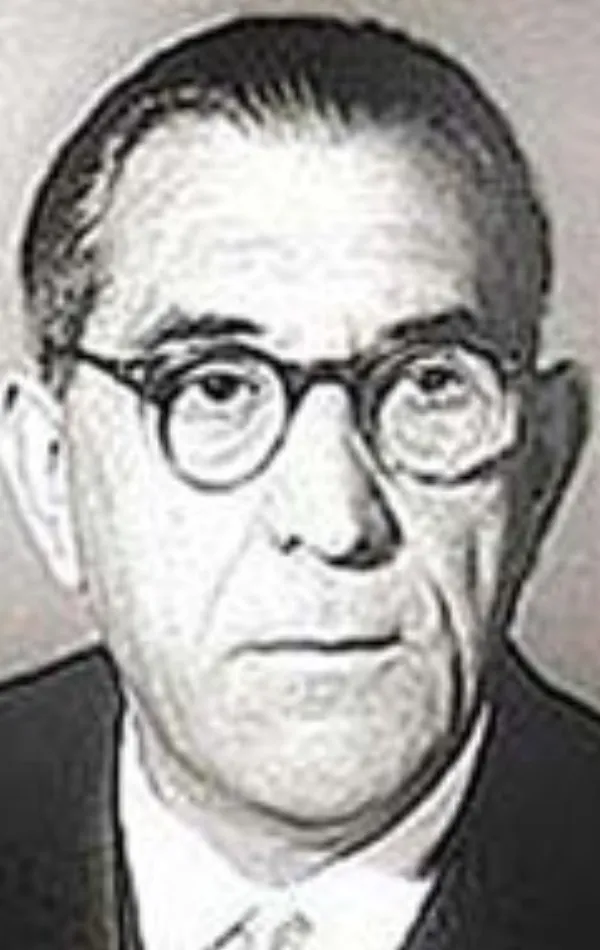 Юрий Лавров