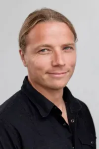 Джон Ивер Хелгакер
