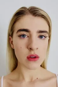 Ава Коннолли
